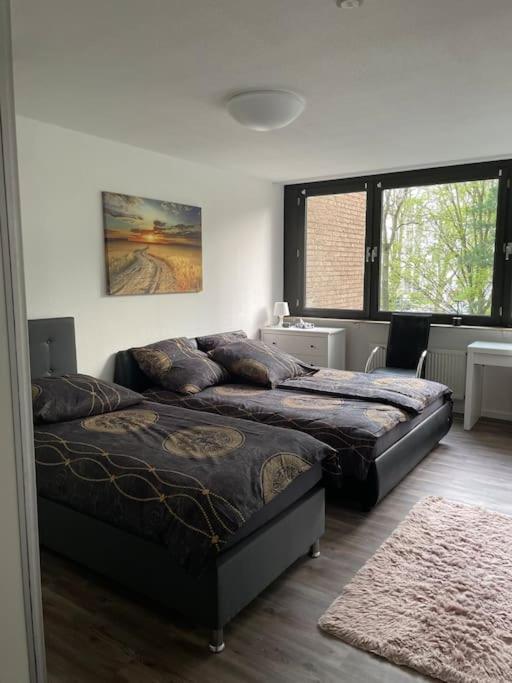 Gemutlich Und Moderne Wohnung In Dusseldorf Bagian luar foto