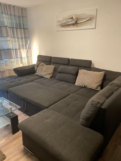 Gemutlich Und Moderne Wohnung In Dusseldorf Bagian luar foto