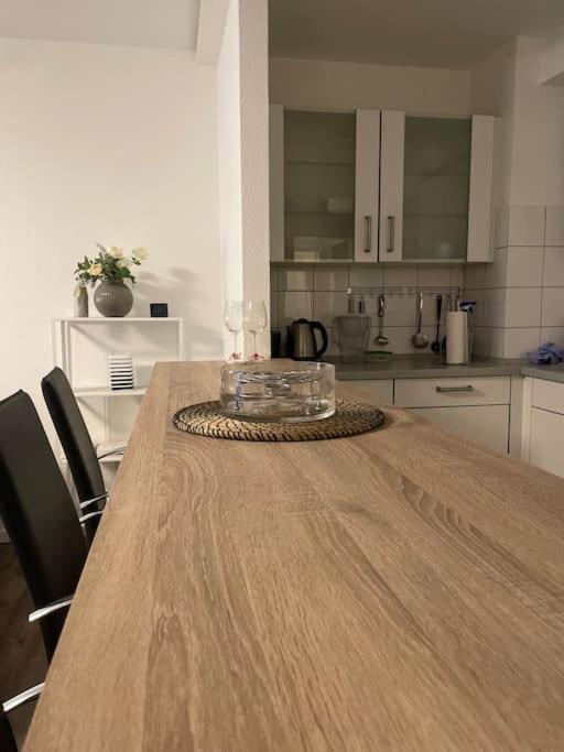 Gemutlich Und Moderne Wohnung In Dusseldorf Bagian luar foto